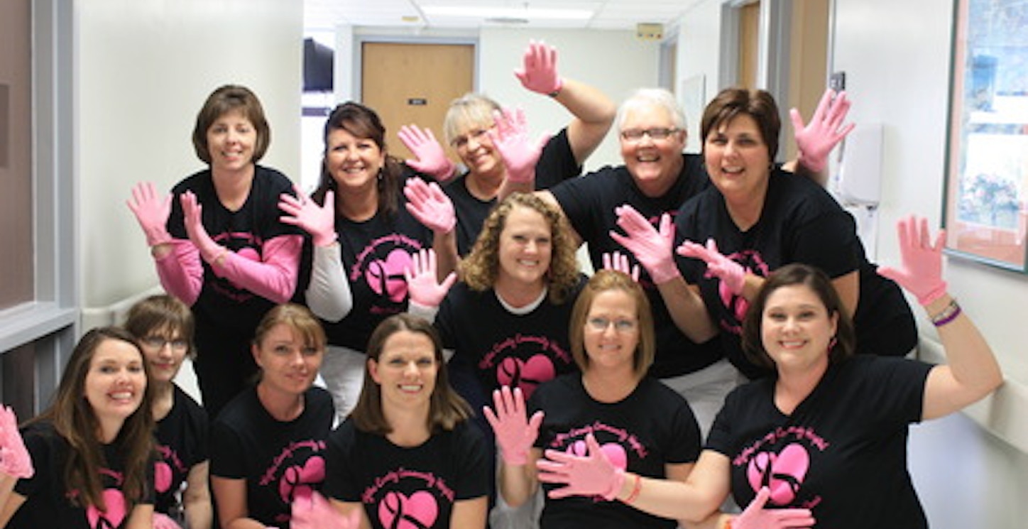Pink Glove Dance T-Shirt Photo